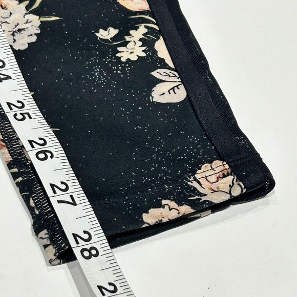 Free‎ People Movement Floral Dark Leggings Womens Small Floral Workout Athletic - Picture 6 of 7